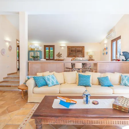 Giada - By Searly